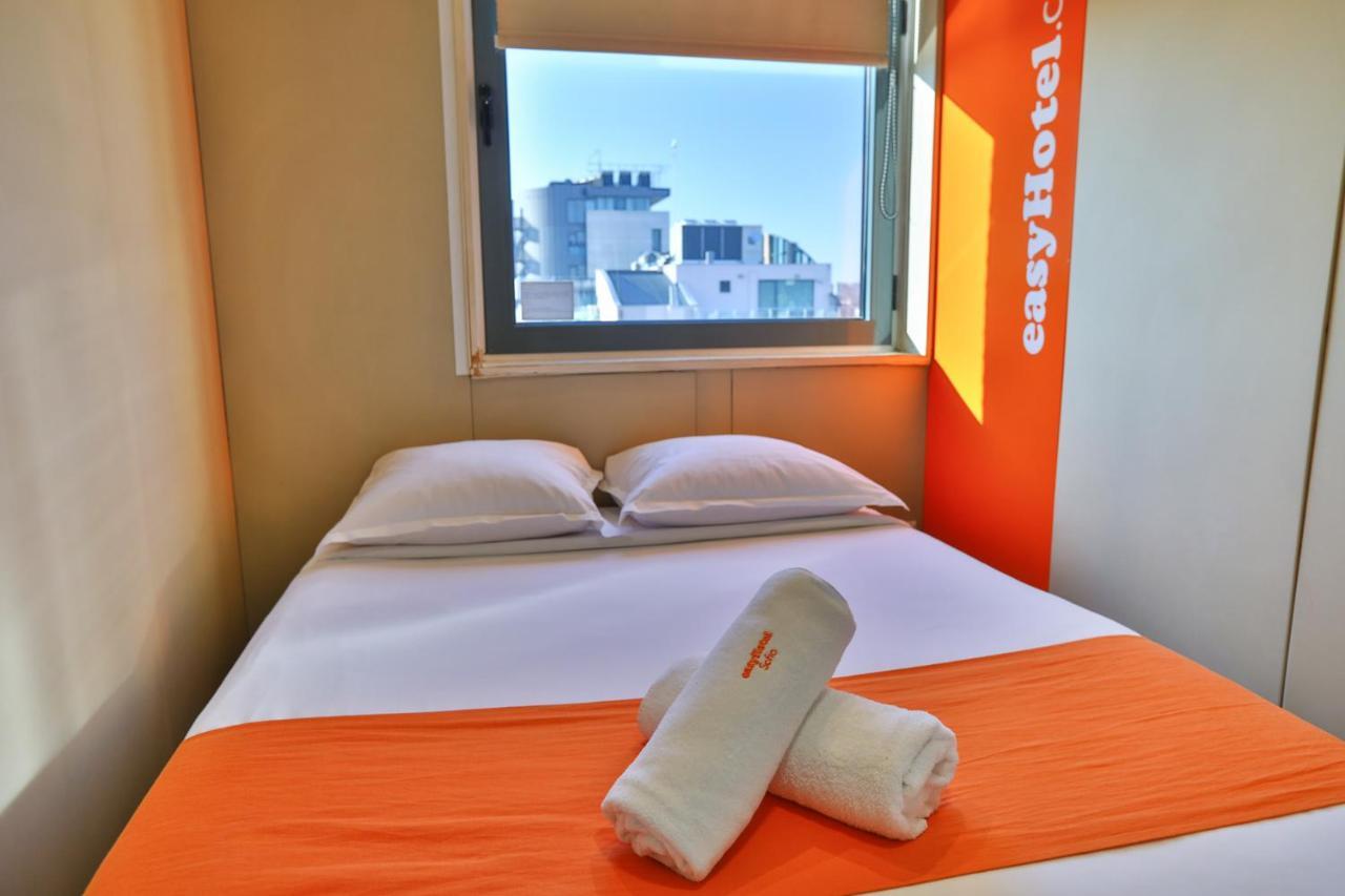 Easyhotel Sofia Exterior photo