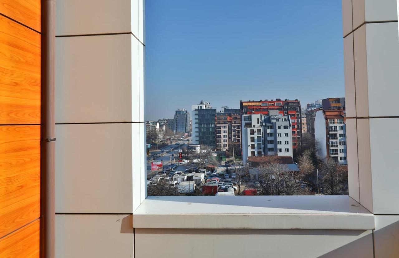 Easyhotel Sofia Exterior photo