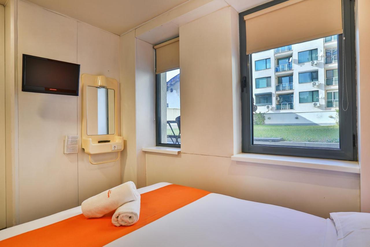 Easyhotel Sofia Exterior photo